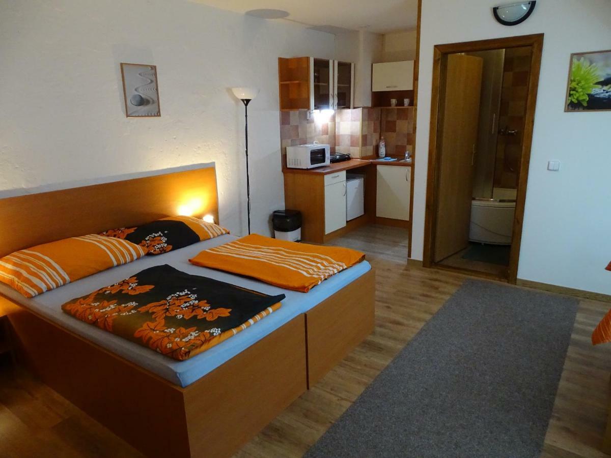 Penzion Pod Vapenkami Strážnice Eksteriør billede